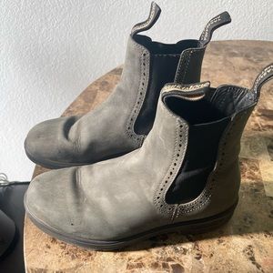 #1630 Women’s Chelsea Blundstone Boots